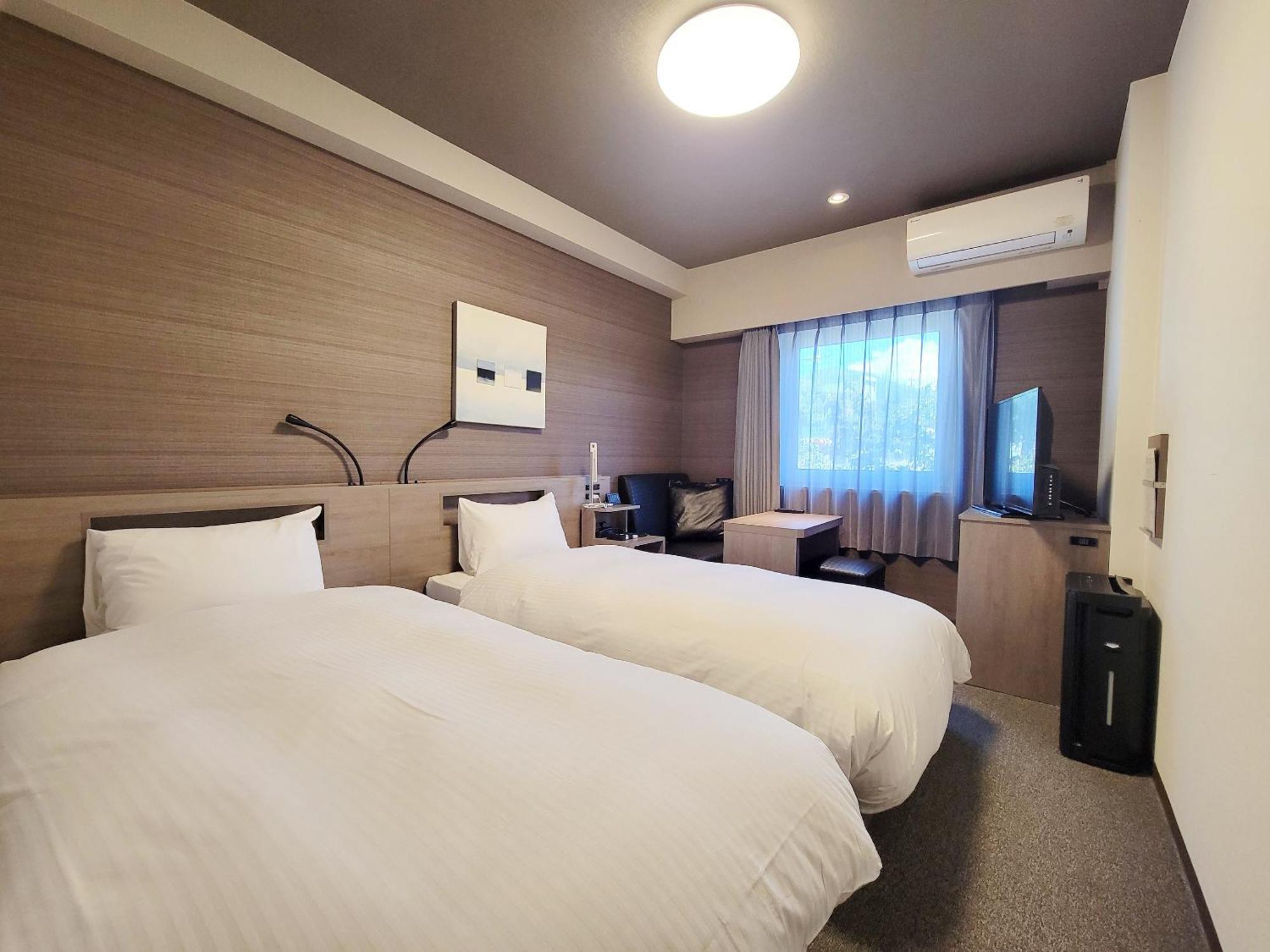 Hotel Route-Inn Komoro Dış mekan fotoğraf